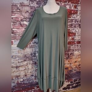 Marla Wynne Slinky Stretch Knit Bubble Hem Dress